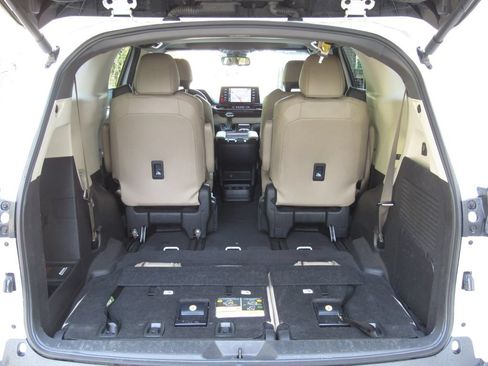 Used 2023 Toyota Sienna XLE w/ XLE Plus Package AWD/4WD image 24