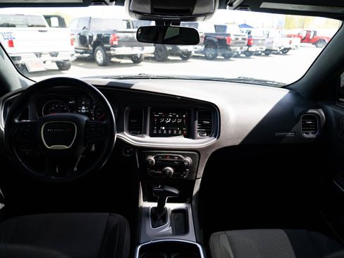 Used 2019 Dodge Charger SXT RWD image 22