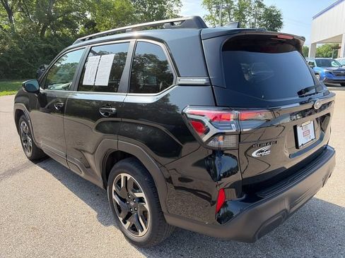 Certified 2025 Subaru Forester Limited AWD/4WD image 5