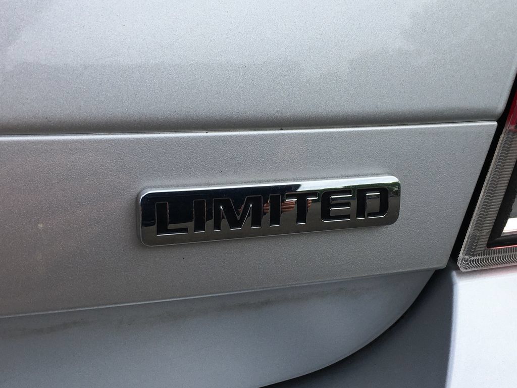 Used 2014 Chevrolet Impala LT FWD image 7