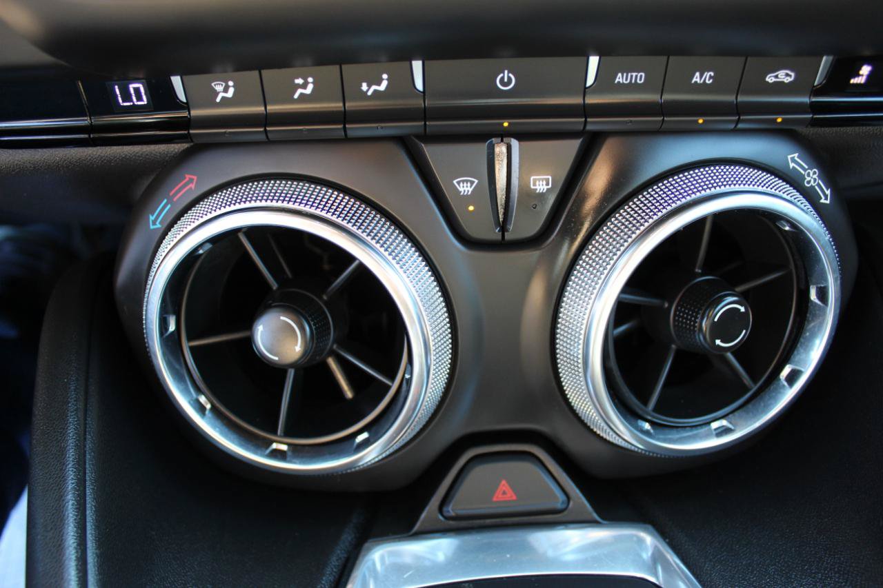 Used 2020 Chevrolet Camaro LT RWD image 22