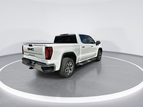 New 2026 GMC Sierra 1500 SLT image 8