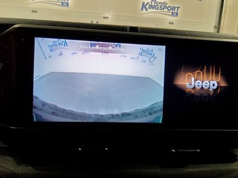 Used 2024 Jeep Wrangler Willys image 33