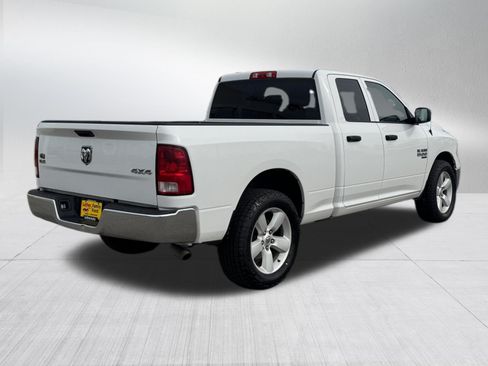 Used 2024 RAM 1500 Classic SLT AWD/4WD image 7