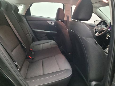 Used 2023 Kia Forte LXS w/ LXS Technology Package FWD image 19