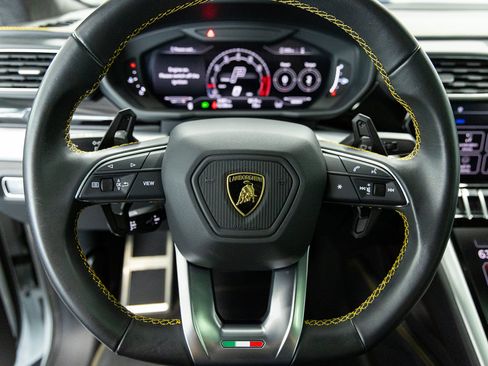 Used 2024 Lamborghini Urus S AWD/4WD image 28