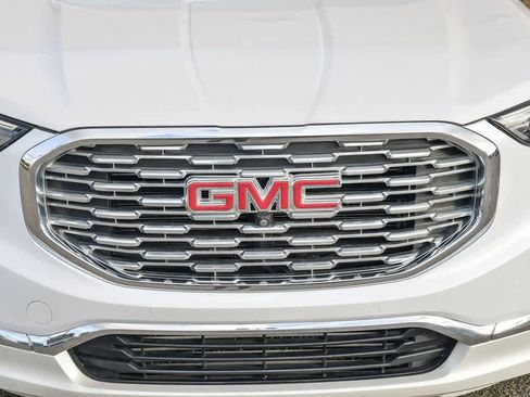 Used 2020 GMC Terrain Denali w/ Denali Premium Package image 5