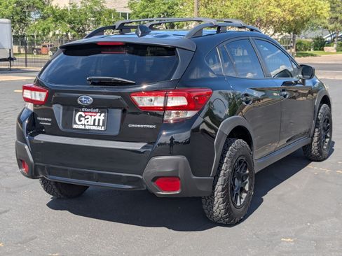 Used 2018 Subaru Crosstrek 2.0i Premium AWD/4WD image 3