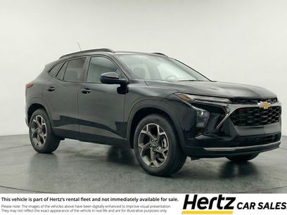 Used 2025 Chevrolet Trax LT