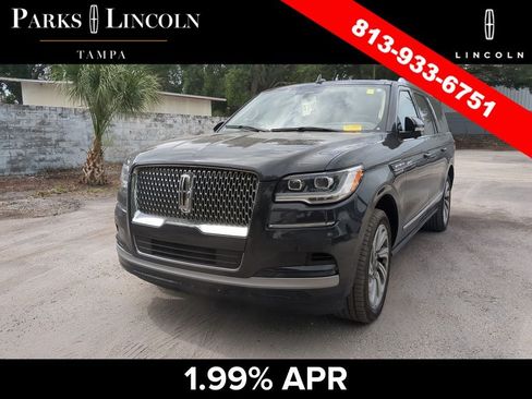 Used 2022 Lincoln Navigator L Reserve RWD image 4