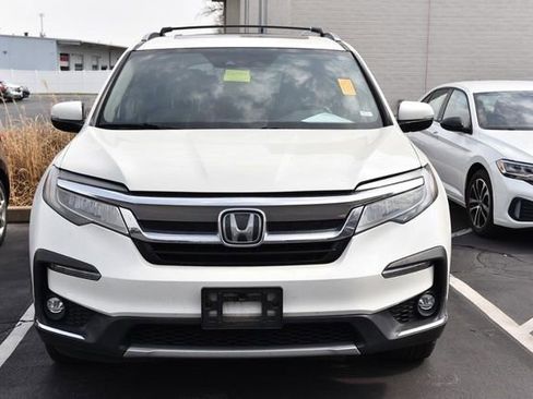 Used 2019 Honda Pilot Touring image 3