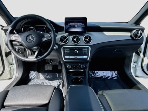 Used 2020 Mercedes-Benz GLA 250 4MATIC image 16