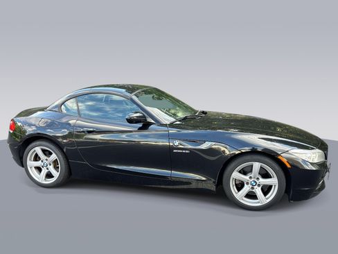 Used 2015 BMW Z4 sDrive28i RWD image 2
