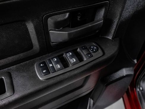 Used 2022 RAM 3500 Tradesman w/ Chrome Appearance Group AWD/4WD image 32