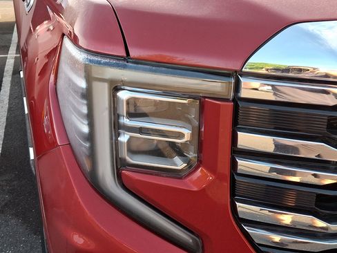 Used 2026 GMC Sierra 1500 SLT w/ SLT Premium Plus Package AWD/4WD image 7