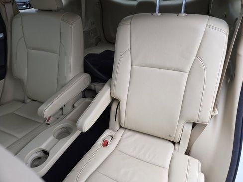 Used 2015 Toyota Highlander XLE image 15