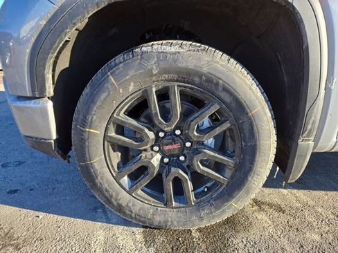 New 2026 GMC Sierra 1500 Elevation image 7