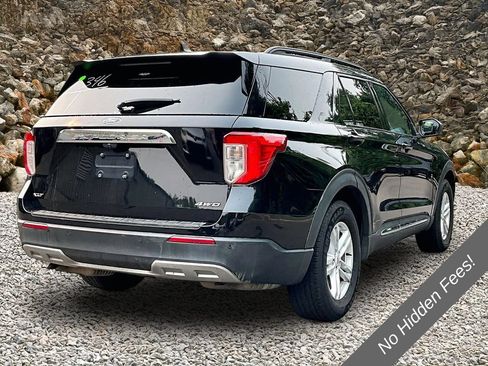 Used 2021 Ford Explorer XLT w/ Equipment Group 202A AWD/4WD image 2