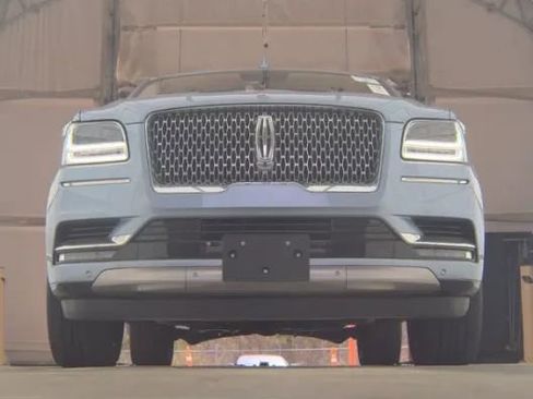 Used 2019 Lincoln Navigator Black Label image 3