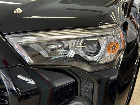 Certified 2024 Toyota 4Runner SR5 Premium w/ Moonroof Package AWD/4WD image 5