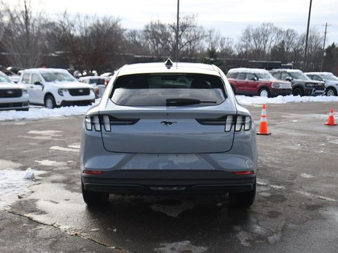 Used 2025 Ford Mustang Mach-E Premium image 5