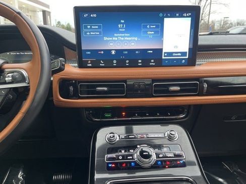 Used 2023 Lincoln Nautilus Black Label w/ Class II Trailer Tow Package image 31