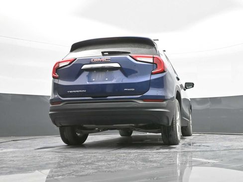 Used 2022 GMC Terrain SLE w/ Driver Convenience Package image 38