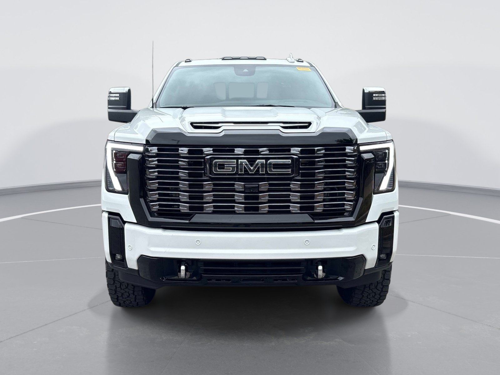Used 2025 GMC Sierra 2500 Denali Ultimate AWD/4WD image 2
