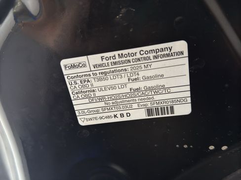 Used 2025 Ford Explorer ST AWD/4WD image 41