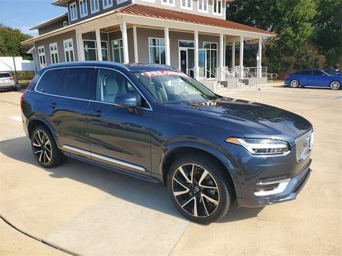 Used 2023 Volvo XC90 B5 Plus w/ Protection Package Premier image 7