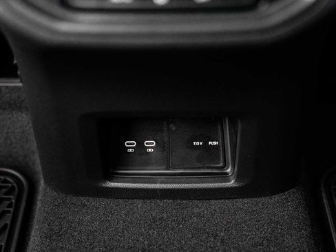 New 2026 Volkswagen Atlas SE image 40