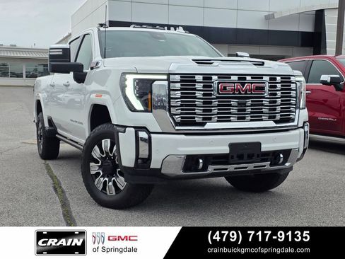 Used 2024 GMC Sierra 2500 Denali w/ Denali Reserve Package AWD/4WD image 1