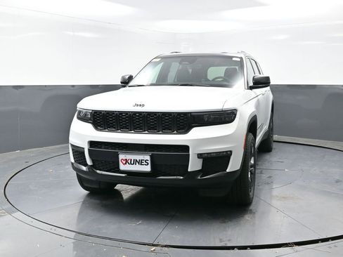 New 2025 Jeep Grand Cherokee L Limited w/ Trailer Tow Package image 7