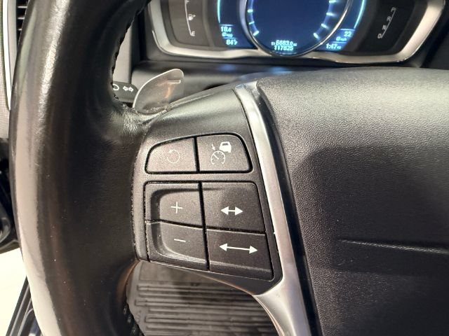 Used 2015 Volvo XC60 T6 Platinum FWD image 31
