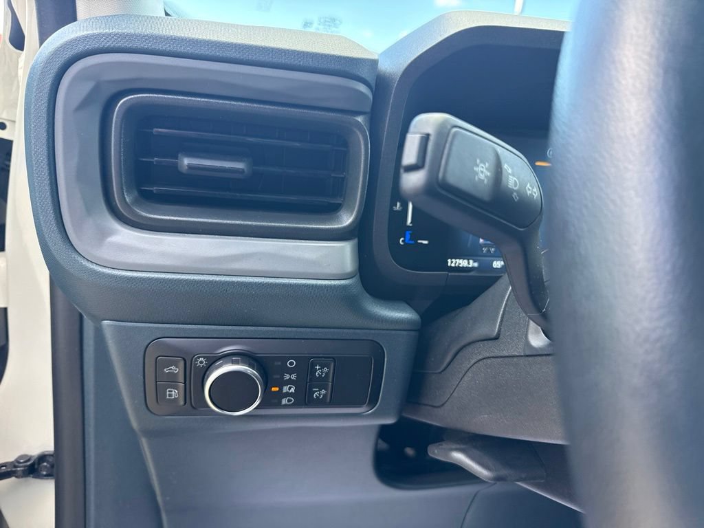 Used 2025 Ford Maverick XL FWD image 13