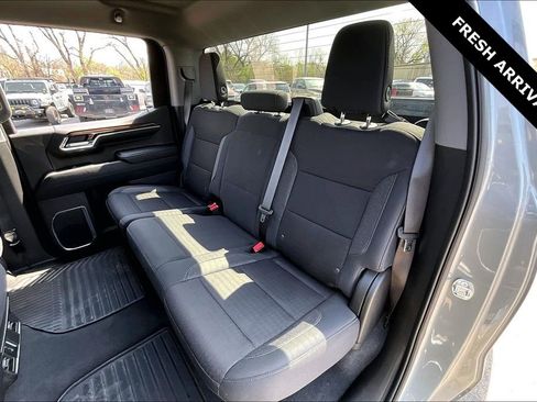 Used 2024 Chevrolet Silverado 1500 LT image 22