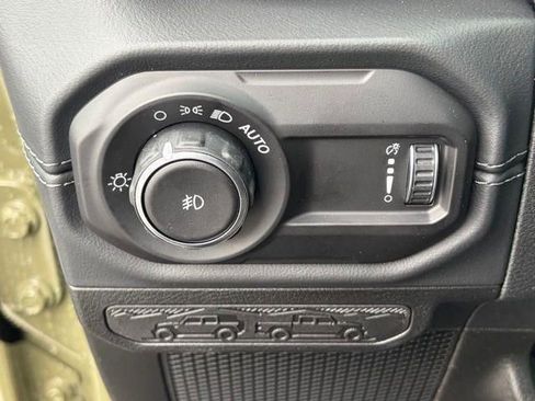 New 2026 Jeep Wrangler Unlimited Rubicon AWD/4WD image 26