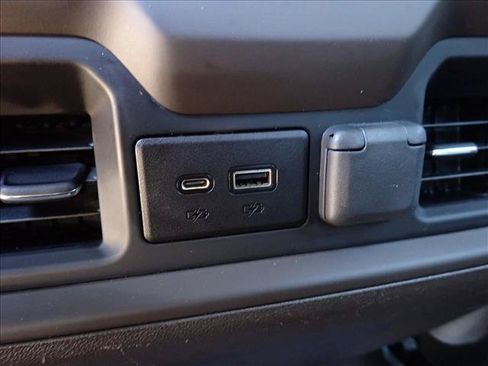 Used 2019 Chevrolet Silverado 1500 LT Trail Boss AWD/4WD image 9