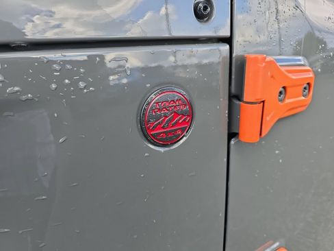 Used 2023 Jeep Gladiator Rubicon w/ Cold Weather Group image 34