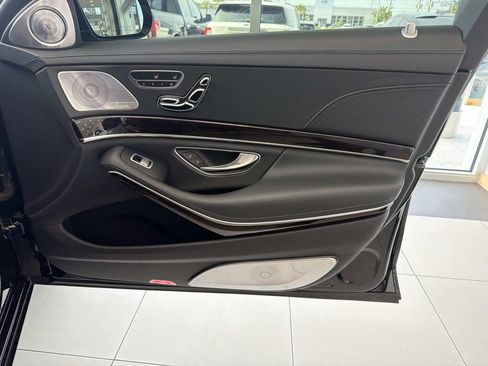 Used 2019 Mercedes-Benz Maybach S 650 image 14