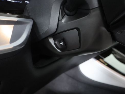 Used 2024 BMW X5 xDrive40i w/ Parking Assistance Package image 39