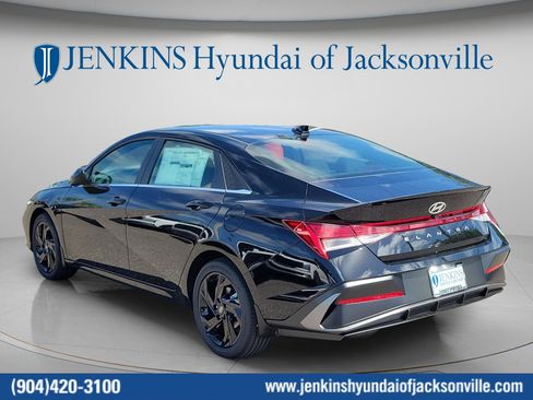 New 2026 Hyundai Elantra SEL Sport Premium FWD image 5