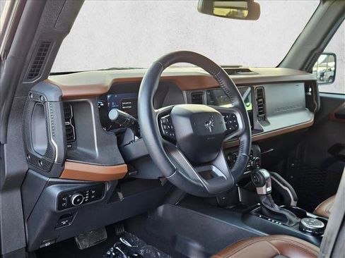 Used 2024 Ford Bronco Outer Banks AWD/4WD image 8