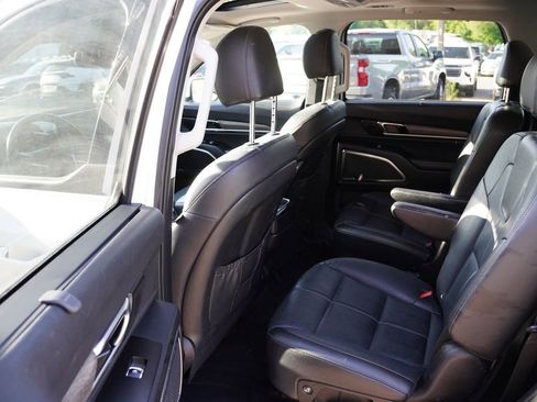 Used 2021 Kia Telluride SX w/ Nightfall Edition Package AWD/4WD image 16