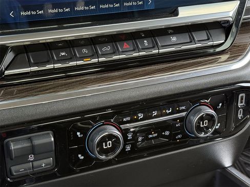 Used 2022 Chevrolet Silverado 1500 RST w/ Convenience Package II image 18