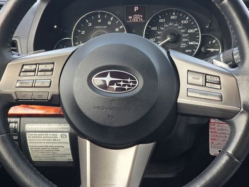 Used 2011 Subaru Outback 2.5i Limited AWD/4WD image 18