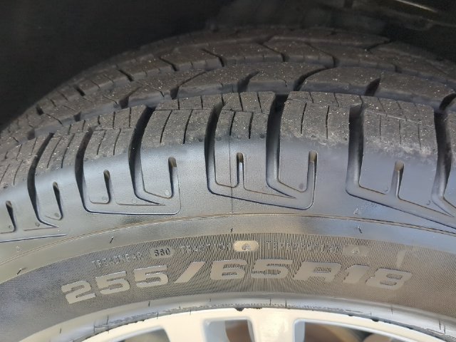 Used 2022 Ford Explorer XLT w/ Equipment Group 202A RWD image 18