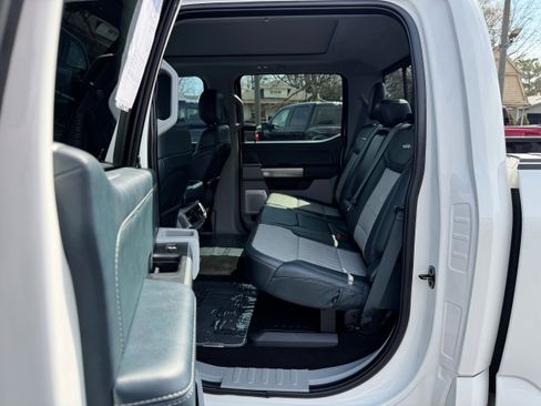 Used 2023 Ford F150 Limited image 12