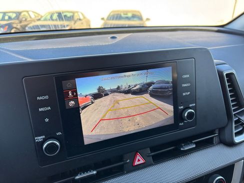 Used 2025 Kia Sportage LX image 24