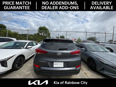 Used 2017 Hyundai Tucson SE w/ SE Popular Package 02 FWD image 5